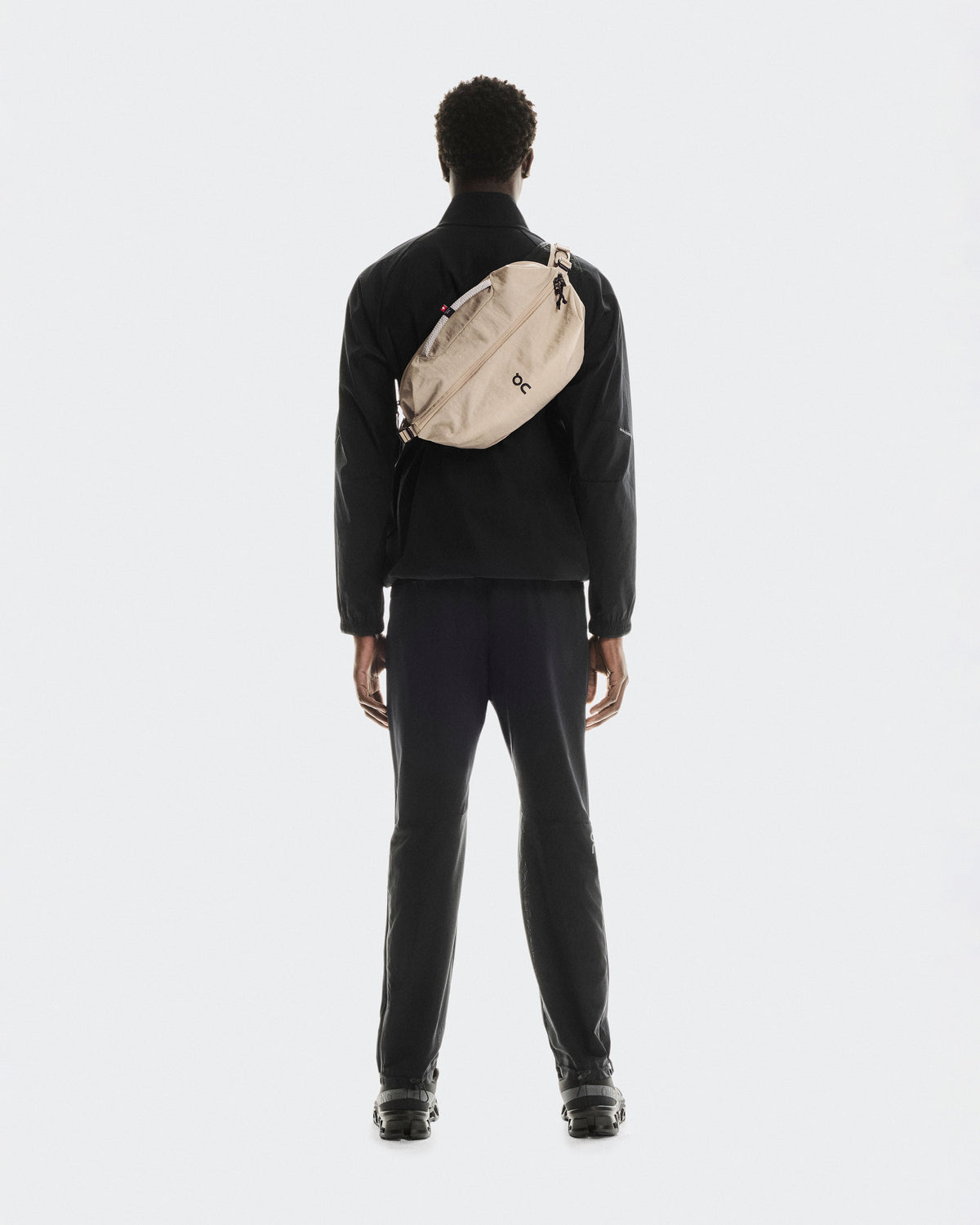 Sling Pack 9L Sand | Black - US 2238
