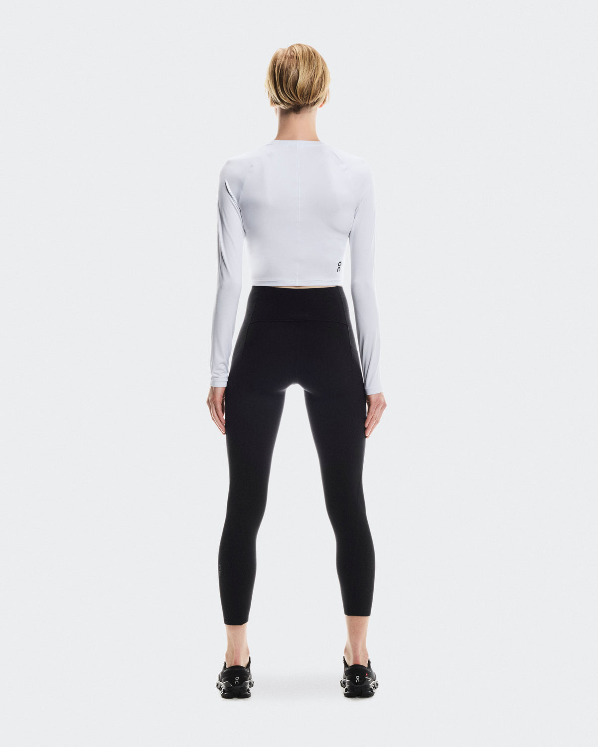 Women's Studio Long-T Crop White - US 7313