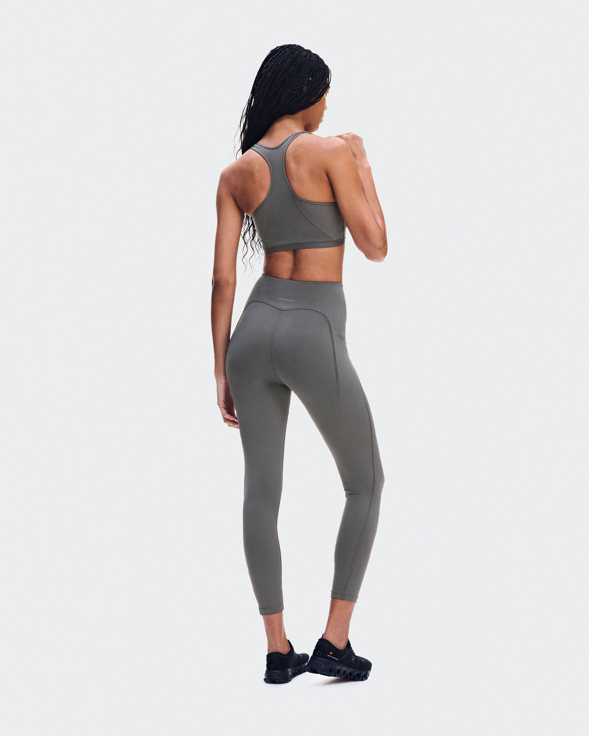 Women's Train Bra Ember - US 7800